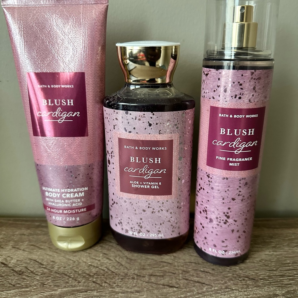 Blush Cardigan Body Care Set
